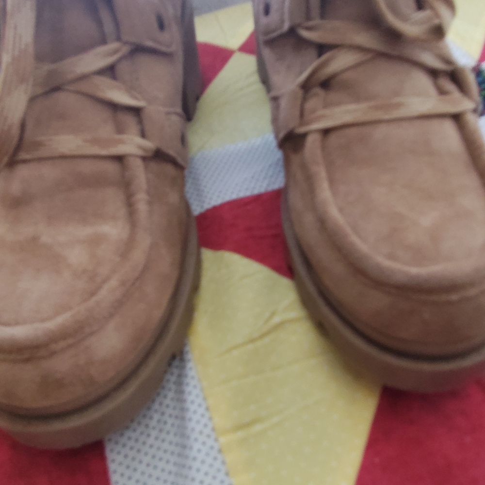 Brooks Women's Lace Up Tan Boots - Picture 4 of 10